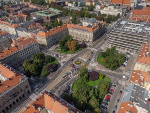 Widok z lotu ptaka na Plac Kościuszki, Dom Handlowy Renoma oraz ulicę Świdnicką